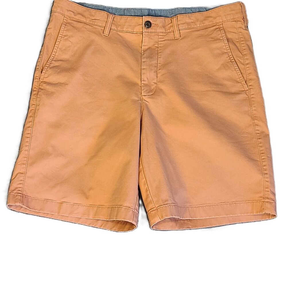LL BEAN Standard Fit 98% Cotton Men's Salmon Shorts Size 36W